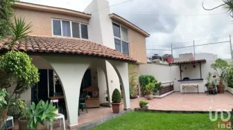 NEX-39900 - Casa en Venta, con 3 recamaras, con 2 baños, con 260 m2 de construcción en Las Palmas, CP 62050, Morelos.