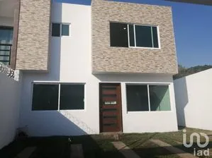 NEX-43114 - Casa en Venta, con 4 recamaras, con 3 baños, con 150 m2 de construcción en El Zapote, CP 62550, Morelos.