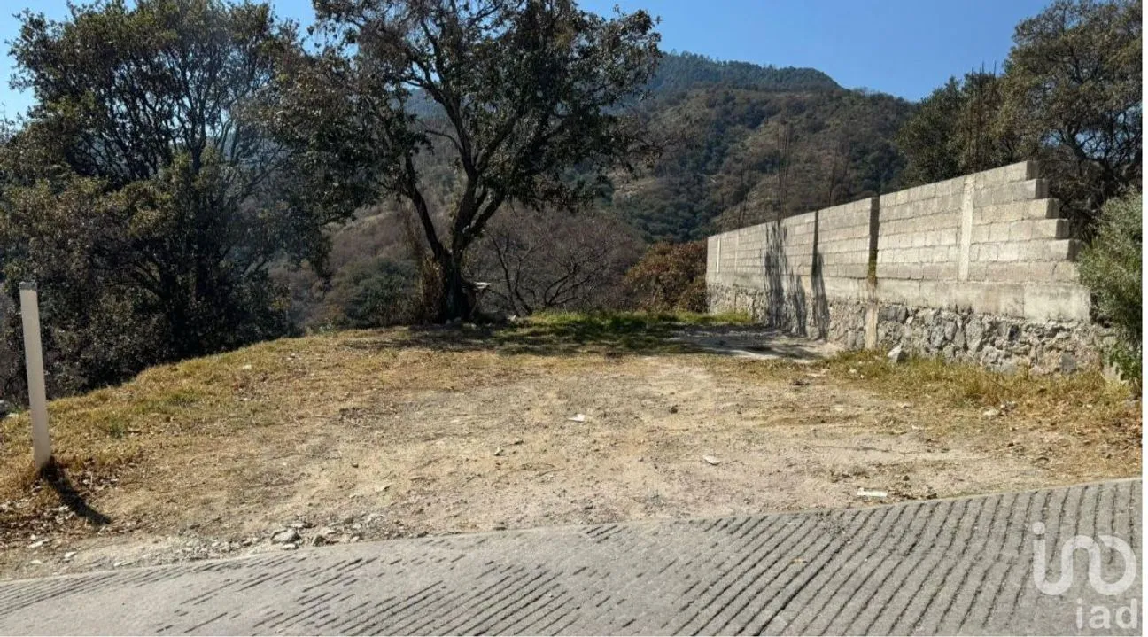 Terreno en Venta en Magdalena Chichicaspa (Las Campanitas), Huixquilucan, México