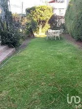 NEX-22387 - Casa en Venta, con 5 recamaras, con 4 baños, con 390 m2 de construcción.