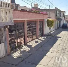NEX-172307 - Casa en Venta, con 5 recamaras, con 2 baños, con 180 m2 de construcción en Ciudad Azteca Sección Poniente, CP 55120, México.