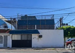 NEX-251184 - Casa en Venta, con 5 recamaras, con 2 baños, con 300 m2 de construcción en Ciudad Oriente, CP 55247, México.