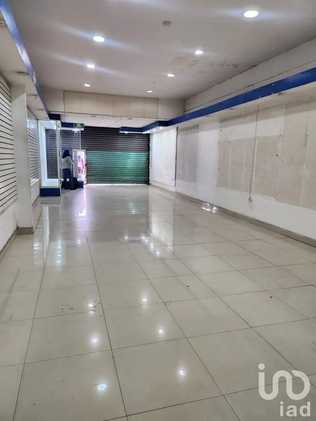 Local en Renta en Valle de Aragón 3ra Sección Poniente, Ecatepec de Morelos, México | NEX-253168 | iad México | Foto 1 de 14