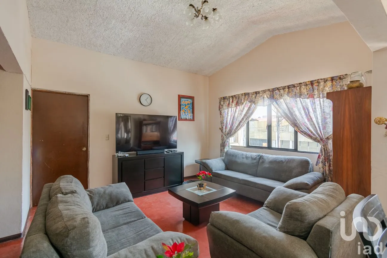 Casa en Venta en Pedregal de Santa Úrsula, Coyoacán, Ciudad de México | NEX-152491 | iad México | Foto 3 de 25