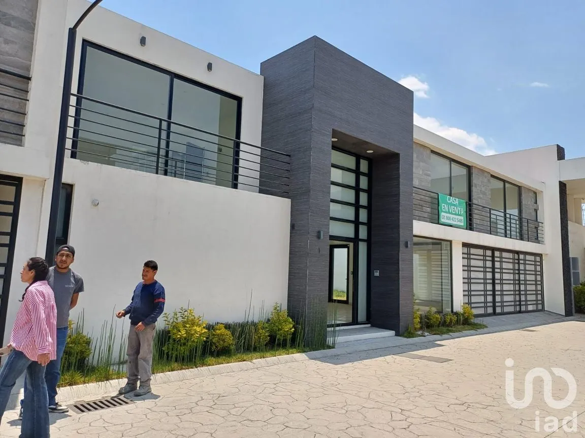 Casa en Venta en Agrícola Lázaro Cárdenas, Metepec, México | NEX-248969 | iad México | Foto 1 de 25