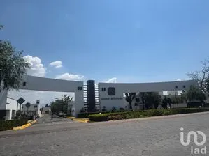 NEX-250106 - Casa en Venta, con 3 recamaras, con 2 baños, con 100 m2 de construcción.