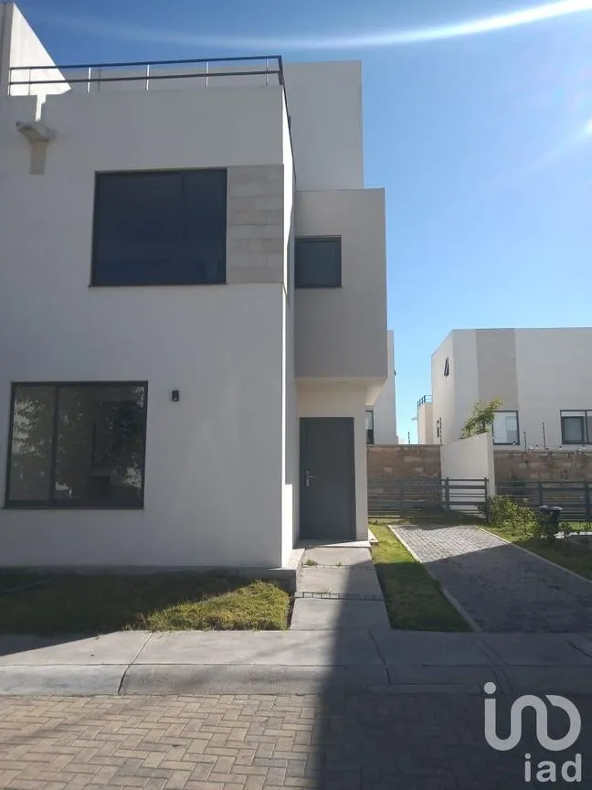 Casa en Venta en Villas del Campo, Calimaya, México | NEX-250831 | iad México | Foto 2 de 43