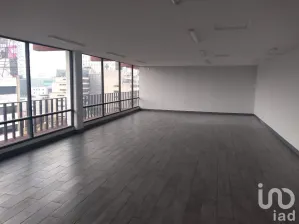 NEX-59925 - Oficina en Renta, con 5 baños, con 350 m2 de construcción.