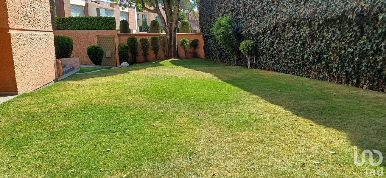 Casa en Venta en Paseo de las Palmas, Huixquilucan, México | NEX-198056 | iad México | Foto 2 de 14