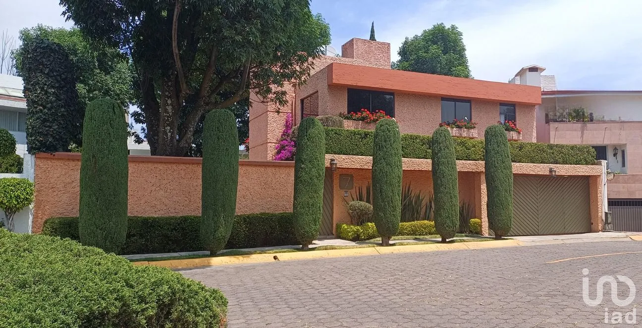 Casa en Venta en Paseo de las Palmas, Huixquilucan, México | NEX-198056 | iad México | Foto 1 de 14