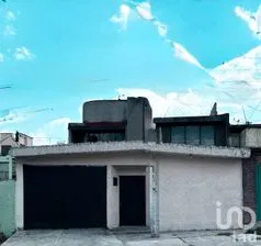 NEX-261948 - Casa en Venta, con 5 recamaras, con 4 baños, con 392 m2 de construcción en Pedregal de las Águilas, CP 14439, Ciudad de México.