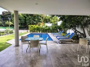 NEX-258934 - Departamento en Venta, con 2 recamaras, con 2 baños, con 100 m2 de construcción en Chapultepec, CP 62450, Morelos.