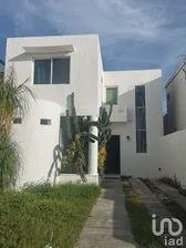 NEX-174440 - Casa en Renta, con 2 recamaras, con 1 baño, con 150 m2 de construcción en Chuburna de Hidalgo, CP 97205, Yucatán.