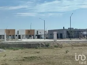 NEX-285482 - Terreno en Venta, con 1 recamara, con 1 m2 de construcción en Puerta Natura Residencial, CP 78397, San Luis Potosí.