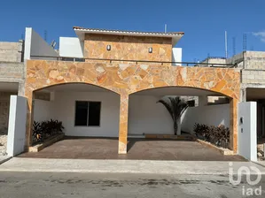 NEX-147554 - Casa en Venta, con 3 recamaras, con 3 baños, con 224 m2 de construcción en Conkal, CP 97345, Yucatán.