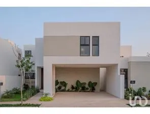 NEX-264947 - Casa en Venta, con 3 recamaras, con 3 baños, con 180 m2 de construcción.