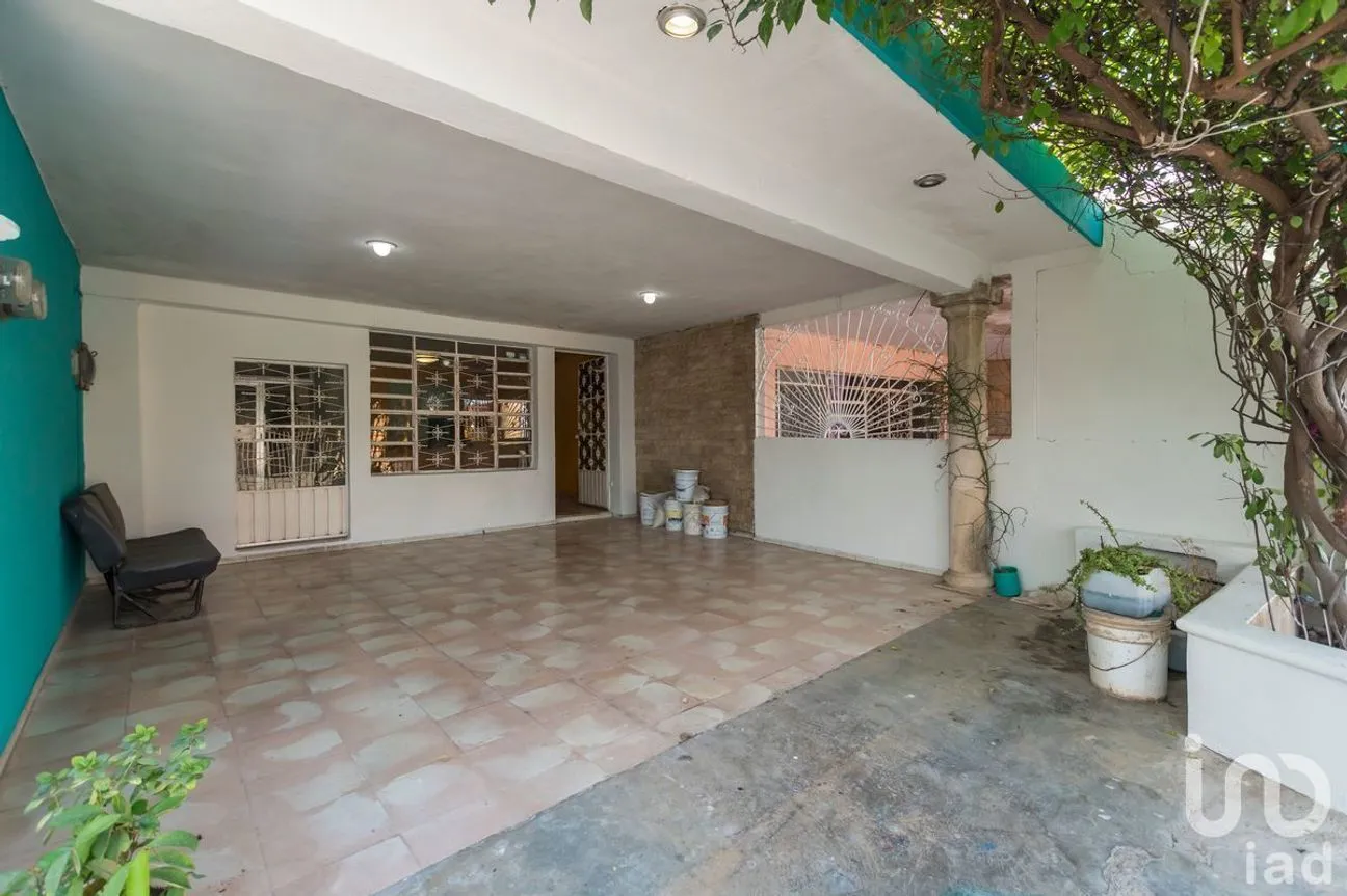 Casa en Venta en Lázaro Cárdenas Ote, Mérida, Yucatán | NEX-63616 | iad México | Foto 2 de 28