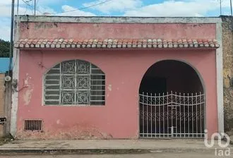 NEX-67734 - Casa en Venta, con 3 recamaras, con 2 baños, con 130 m2 de construcción.