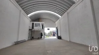 NEX-203389 - Bodega en Renta, con 1 recamara, con 1 baño, con 212 m2 de construcción en Los Reyes Acaquilpan Centro, CP 56400, México.