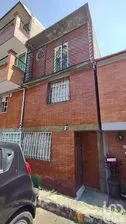 NEX-255787 - Casa en Venta, con 3 recamaras, con 2 baños, con 150 m2 de construcción en Los Reyes, CP 04330, Ciudad de México.