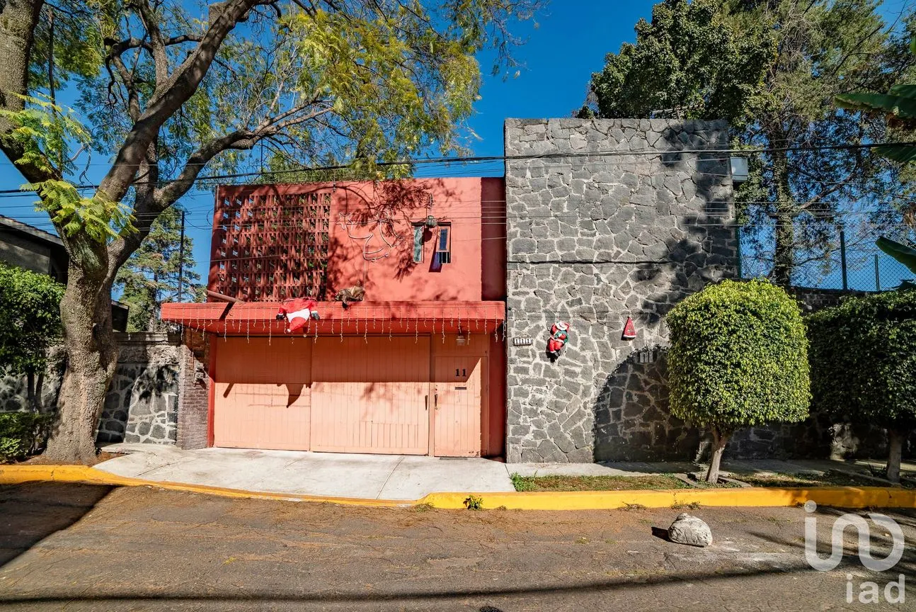 Casa en Venta en Bosques de Tetlameya, Coyoacán, Ciudad de México | NEX-84124 | iad México | Foto 1 de 20