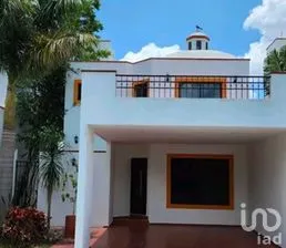 NEX-263018 - Casa en Venta, con 3 recamaras, con 3 baños, con 160 m2 de construcción en Gran Santa Fe, CP 97314, Yucatán.