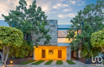 NEX-283303 - Casa en Venta, con 3 recamaras, con 4 baños, con 261 m2 de construcción en Cabo Norte, CP 97305, Yucatán.