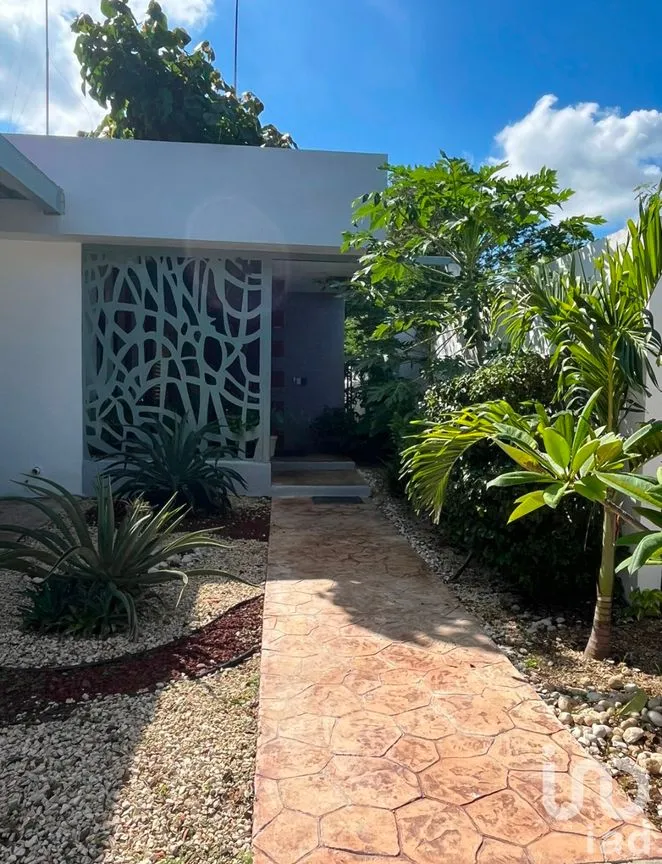Casa en Venta en Jardines de Rejoyada, Mérida, Yucatán | NEX-285432 | iad México | Foto 2 de 25