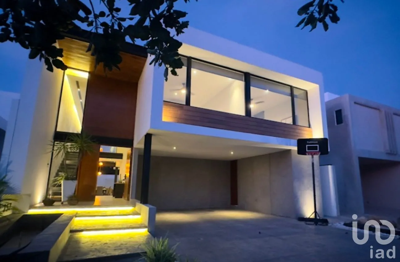 Casa en Venta en Cholul, Mérida, Yucatán | NEX-286533 | iad México | Foto 1 de 19