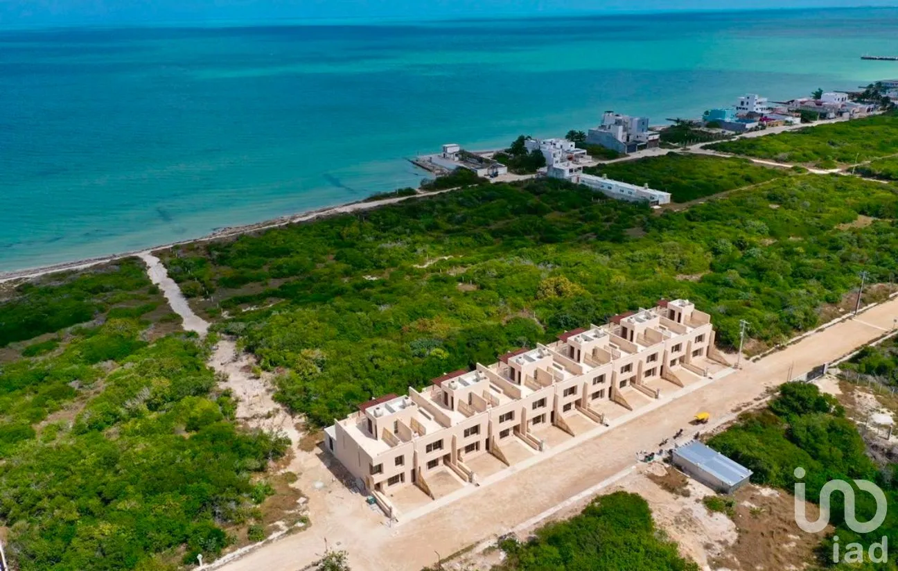 Casa en Venta en Chuburna Puerto, Progreso, Yucatán | NEX-295138 | iad México | Foto 1 de 15