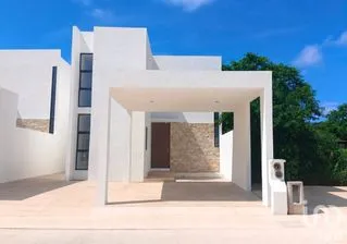 NEX-302967 - Casa en Venta, con 3 recamaras, con 3 baños, con 172 m2 de construcción.