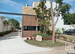 NEX-78144 - Casa en Venta, con 2 recamaras, con 2 baños, con 157 m2 de construcción en Temozón Norte, CP 97302, Yucatán.
