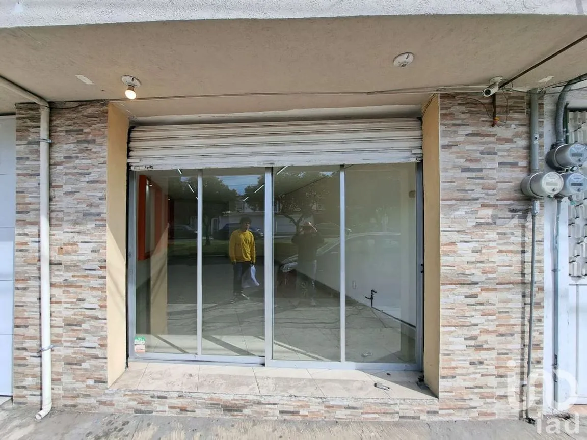 Local en Renta en San Salvador Tizatlalli, Metepec, Estado De México | NEX-228173 | iad México | Foto 4 de 4
