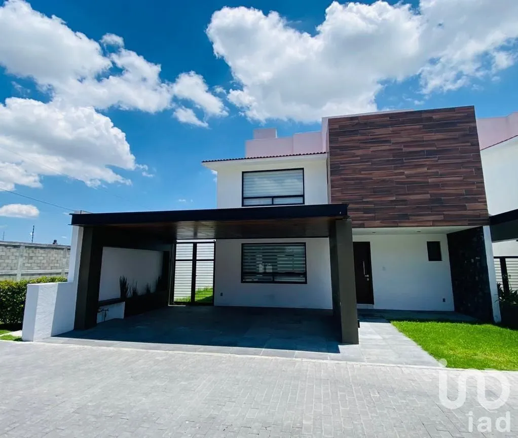 Casa en Venta en La Providencia, Metepec, Estado De México | NEX-228353 | iad México | Foto 2 de 16