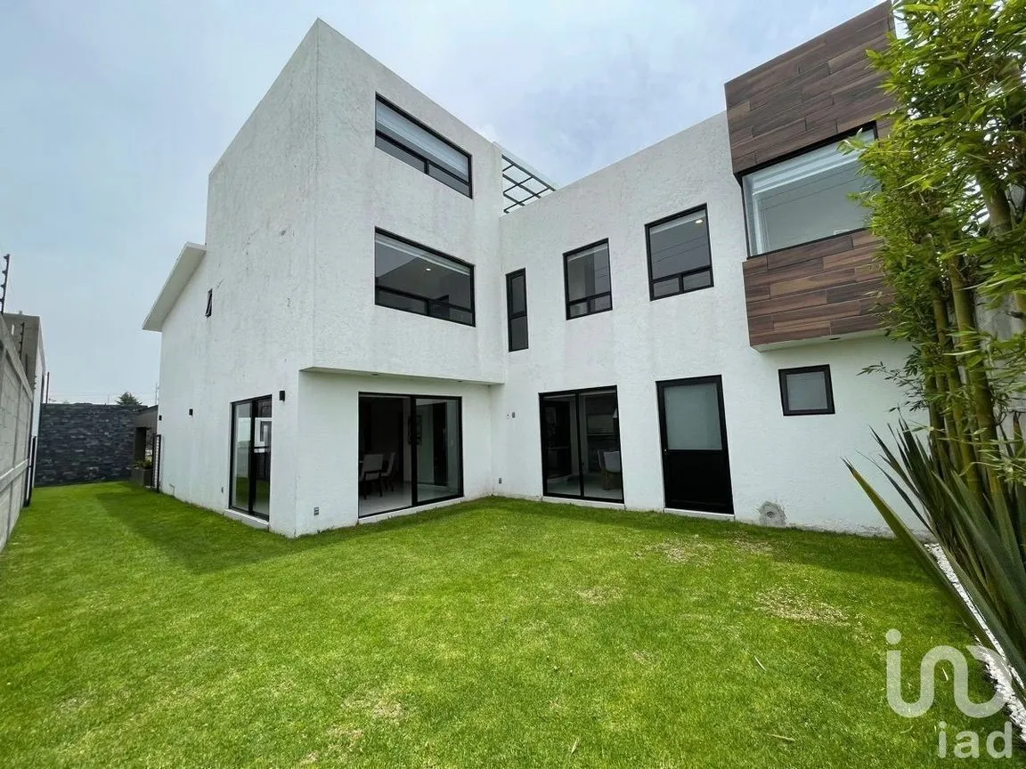 Casa en Venta en La Providencia, Metepec, Estado De México | NEX-228353 | iad México | Foto 8 de 16