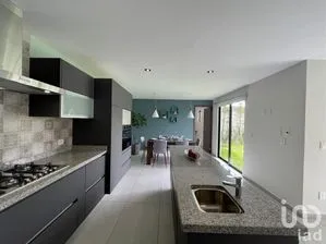 NEX-228353 - Casa en Venta, con 3 recamaras, con 4 baños, con 285 m2 de construcción en La Providencia, CP 52177, Estado De México.