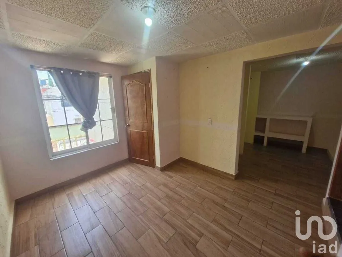 Casa en Venta en Rincón de San Lorenzo, Toluca, Estado De México | NEX-228978 | iad México | Foto 8 de 18