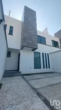 NEX-229003 - Casa en Venta, con 3 recamaras, con 2 baños, con 156 m2 de construcción en Santa María, CP 52104, Estado De México.