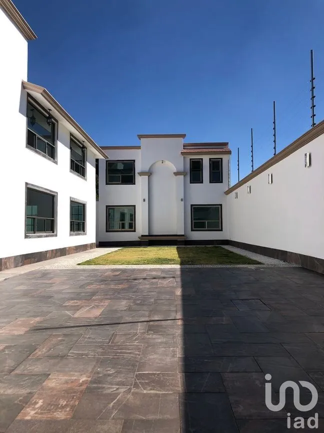 Casa en Renta en Xinantécatl, Metepec, Estado De México | NEX-229321 | iad México | Foto 2 de 22