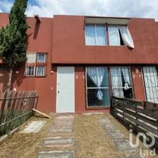 NEX-230045 - Casa en Venta, con 2 recamaras, con 1 baño, con 45.36 m2 de construcción en Colinas del Sol, CP 50903, Estado De México.