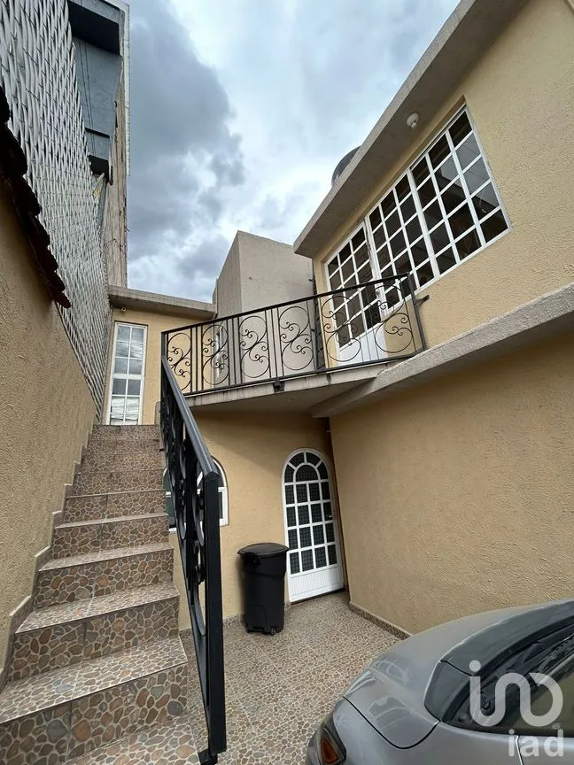 Casa en Venta en Izcalli Cuauhtémoc II, Metepec, Estado de México | NEX-274631 | iad México | Foto 1 de 20