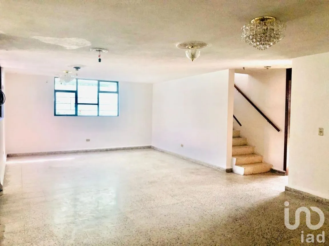 Casa en Venta en El Seminario 1a Sección, Toluca, Estado de México | NEX-276880 | iad México | Foto 2 de 23