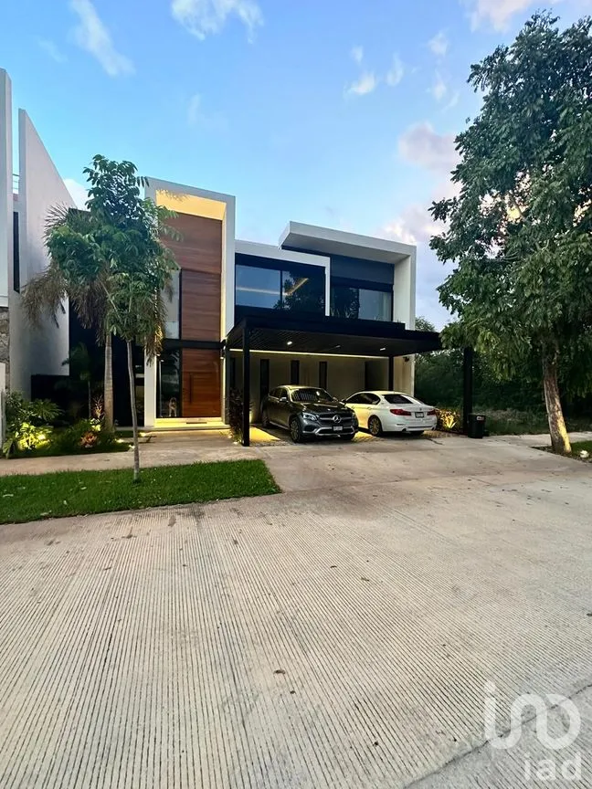 Casa en Venta en Cabo Norte, Mérida, Yucatán | NEX-188286 | iad México | Foto 1 de 32