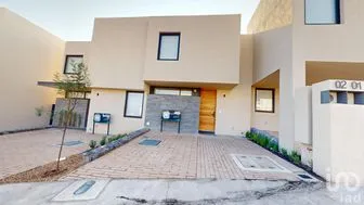 NEX-219575 - Casa en Venta, con 3 recamaras, con 2 baños, con 115 m2 de construcción.