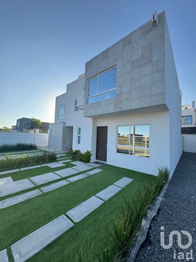 Casa en Venta en Los Agaves, León, Guanajuato | NEX-238502 | iad México | Foto 2 de 11