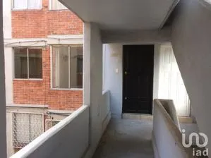 NEX-145591 - Departamento en Venta, con 2 recamaras, con 1 baño, con 47 m2 de construcción en Científicos, CP 50075, México.