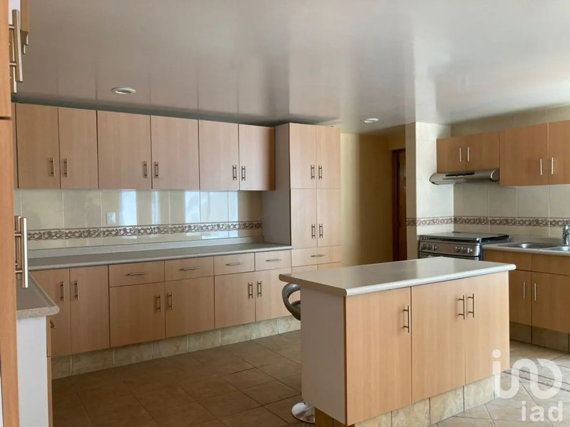 Casa en Venta en San Salvador Tizatlalli, Metepec, México | NEX-187180 | iad México | Foto 8 de 71