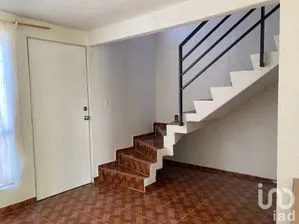 NEX-195827 - Casa en Venta, con 2 recamaras, con 1 baño, con 60 m2 de construcción en Santa Juana Primera Sección, CP 50903, México.