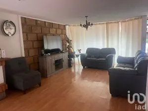 NEX-248905 - Casa en Venta, con 4 recamaras, con 3 baños, con 137 m2 de construcción en Villas Fontana, CP 50260, México.
