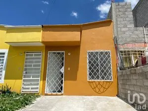 NEX-251733 - Casa en Venta, con 1 recamara, con 1 baño, con 38 m2 de construcción en Villas de San Martín, CP 56644, México.